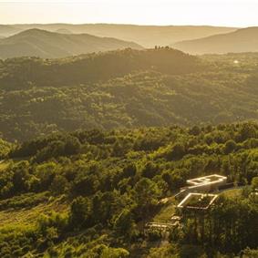 2 Bedroom Villa with Infinity Pool in Buzet, Istria, Sleeps 4